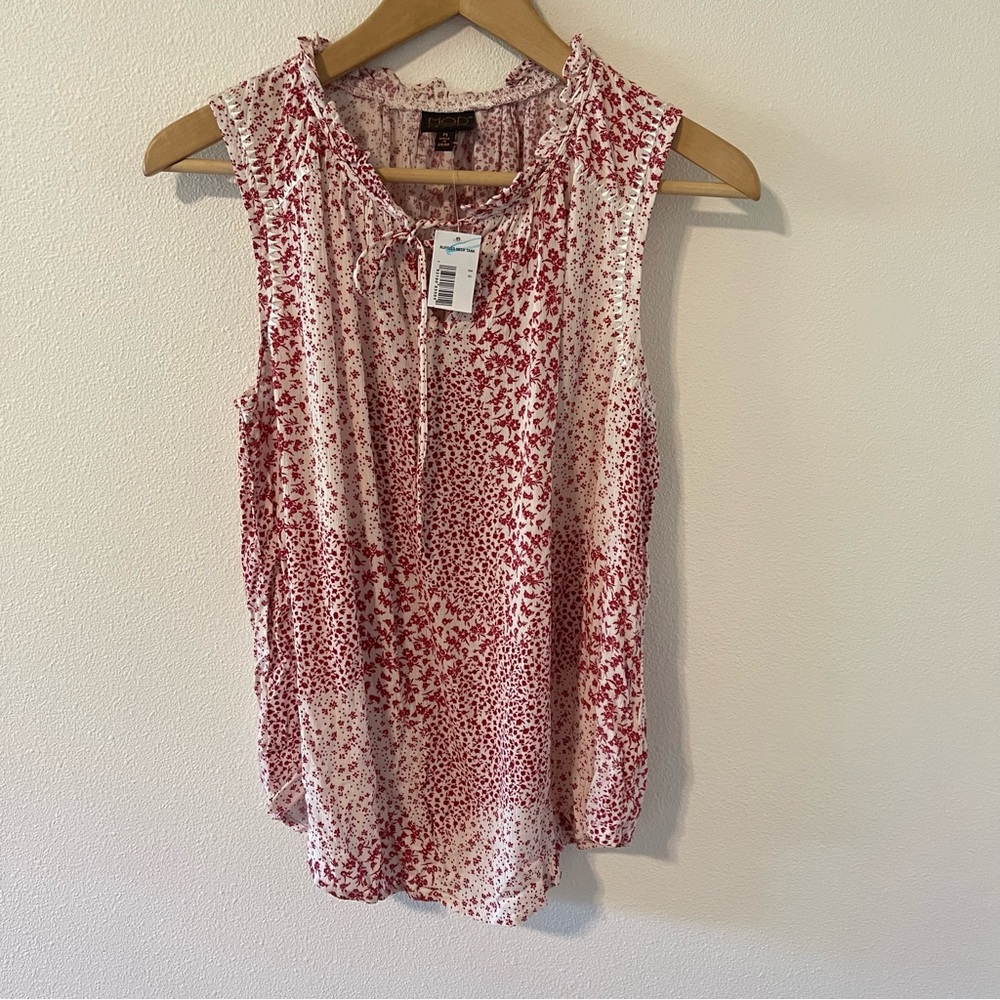 Mod Lusive Peasant Ditsy Floral Ruffle Neck Sleeveless Blouse Red White NWT-M